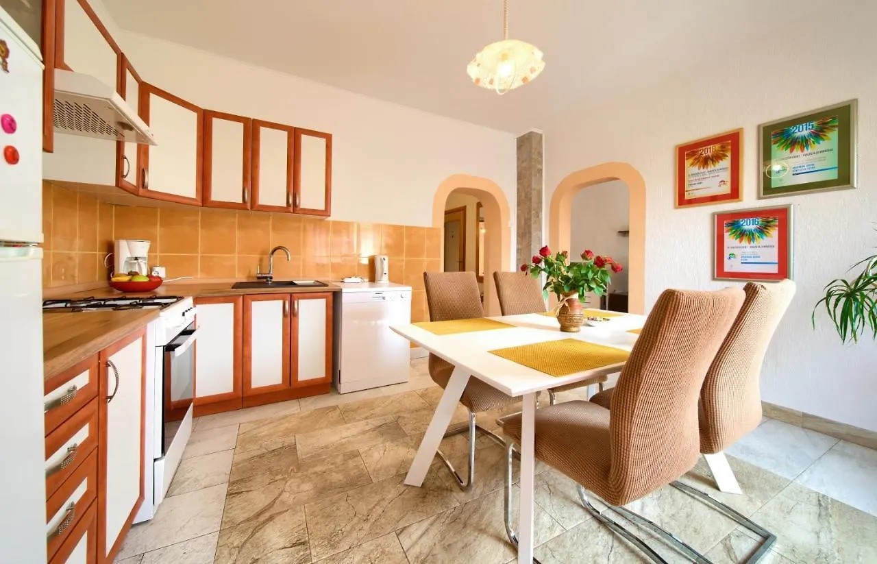 Apartment Apartmani Sabina Croatia